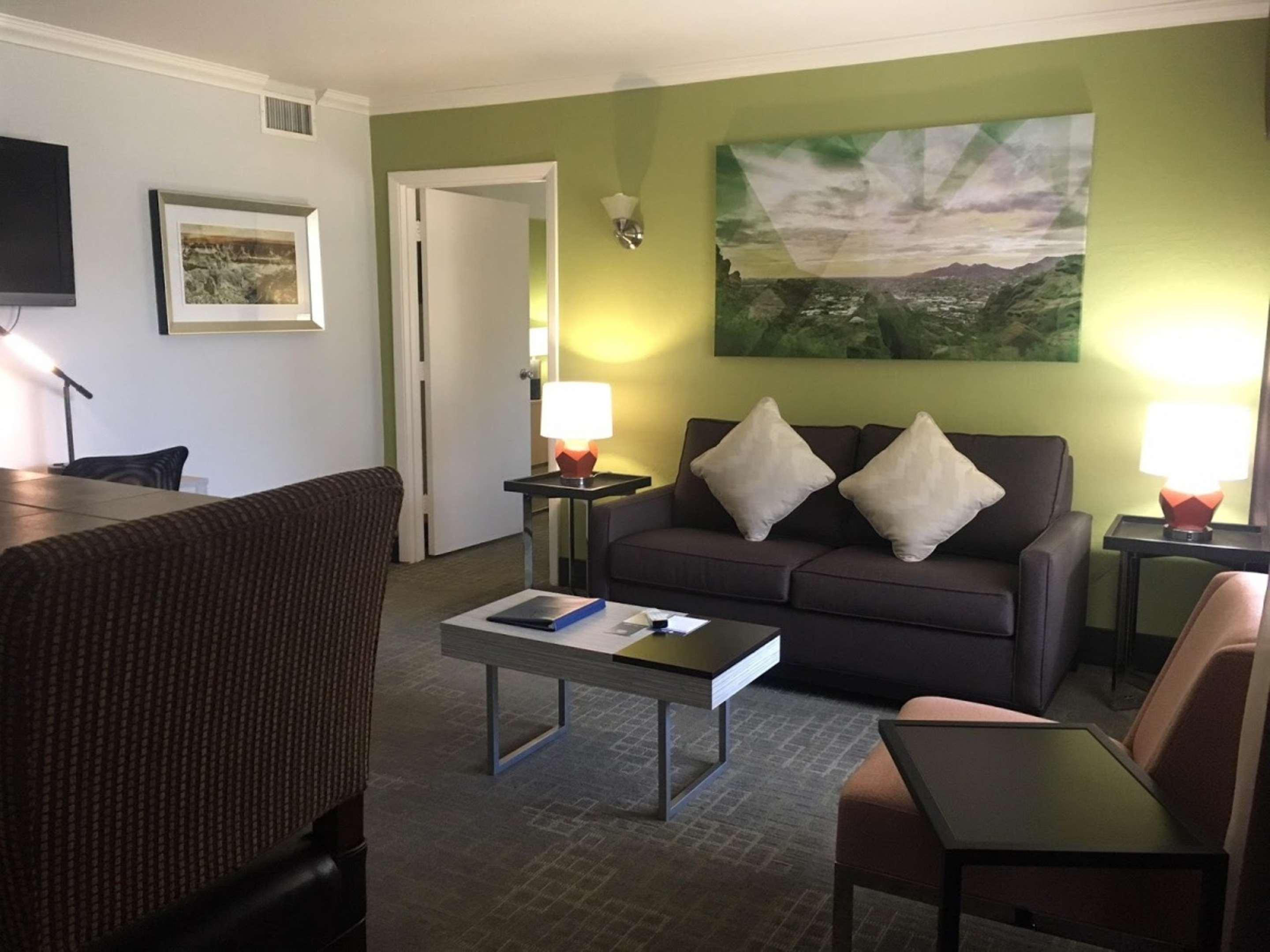 Best Western InnSuites Phoenix Hotel&Suites Eksteriør bilde