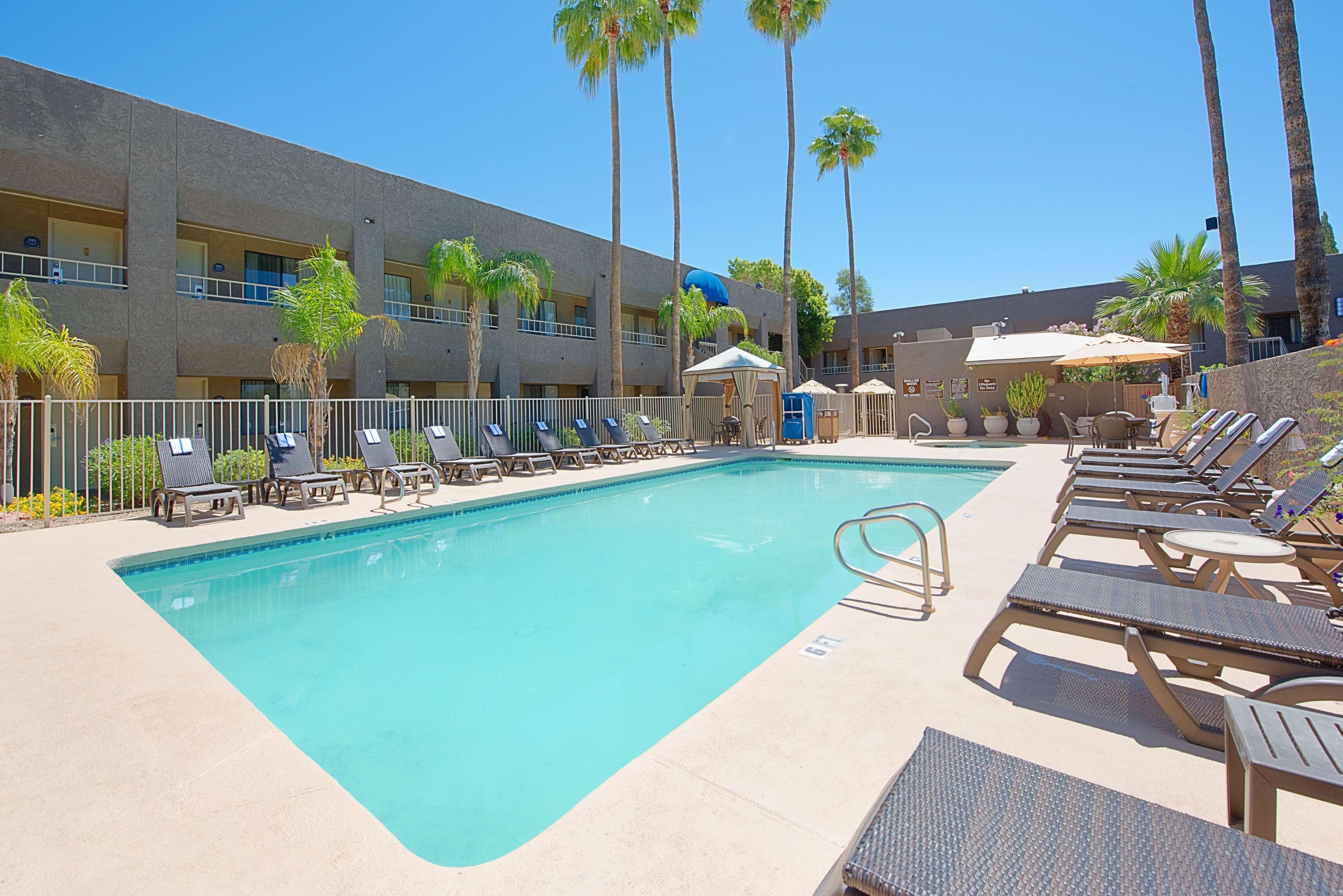 Best Western InnSuites Phoenix Hotel&Suites Eksteriør bilde