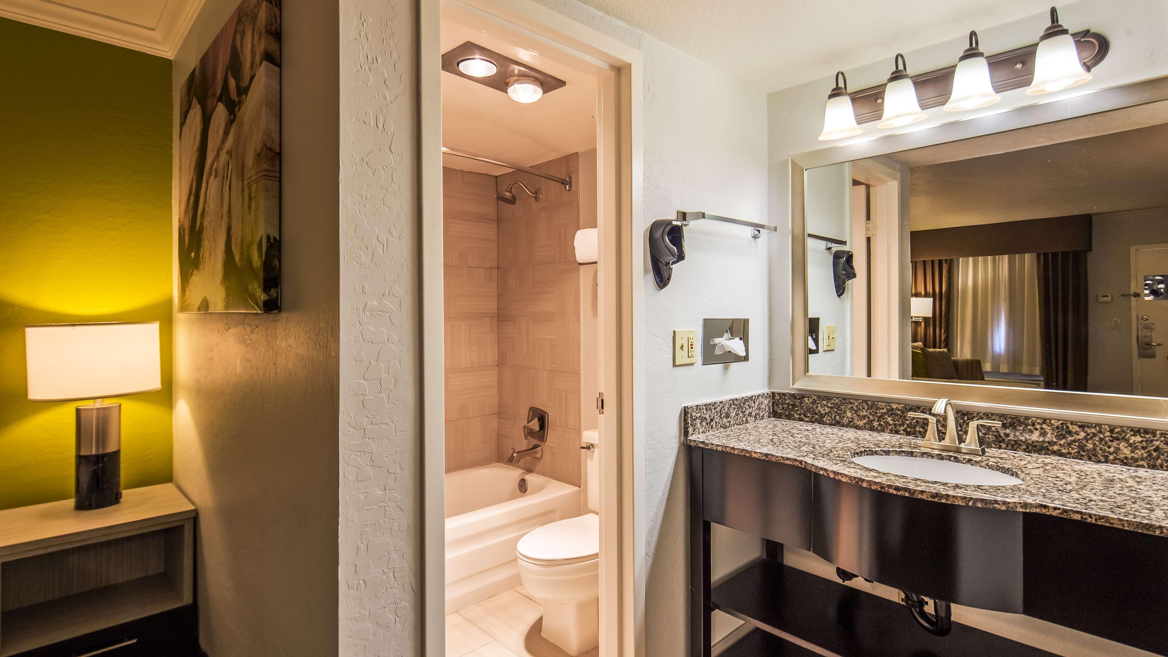 Best Western InnSuites Phoenix Hotel&Suites Eksteriør bilde