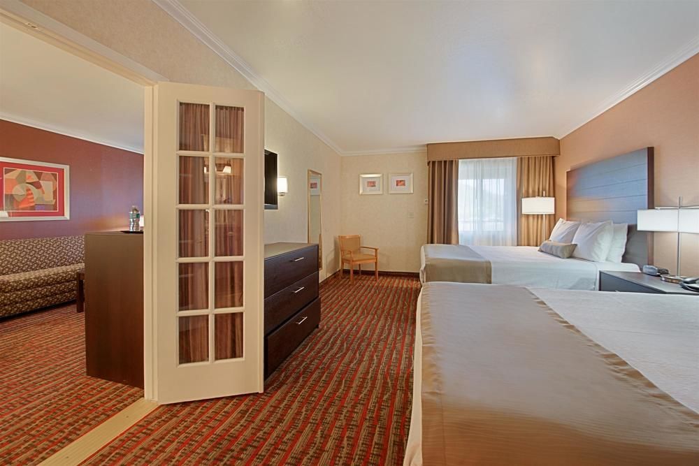 Best Western InnSuites Phoenix Hotel&Suites Eksteriør bilde