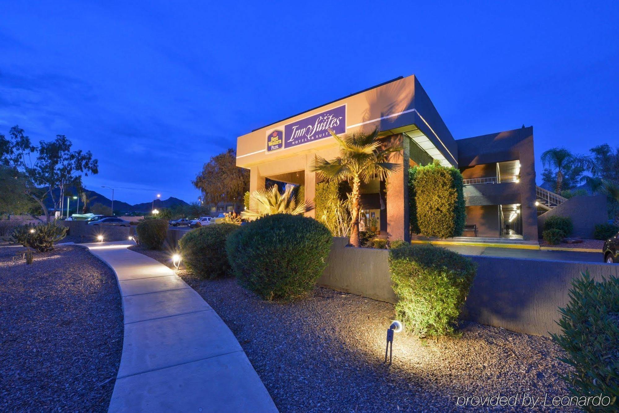 Best Western InnSuites Phoenix Hotel&Suites Eksteriør bilde