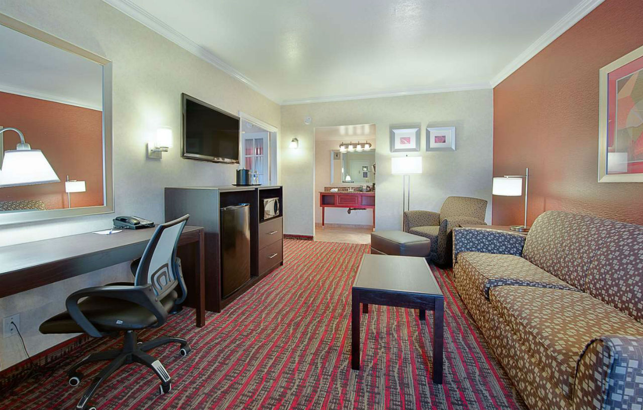 Best Western InnSuites Phoenix Hotel&Suites Eksteriør bilde
